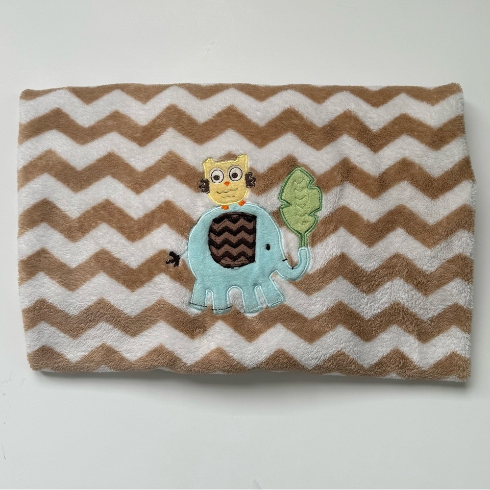 Circo Plush Baby Crib Blanket Chevron Tan White Stripe Owl Elephant Leaf 28"x38"